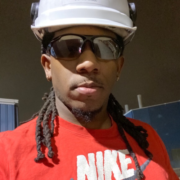 Meet your Posher, Steffone - Picture 3 of 3